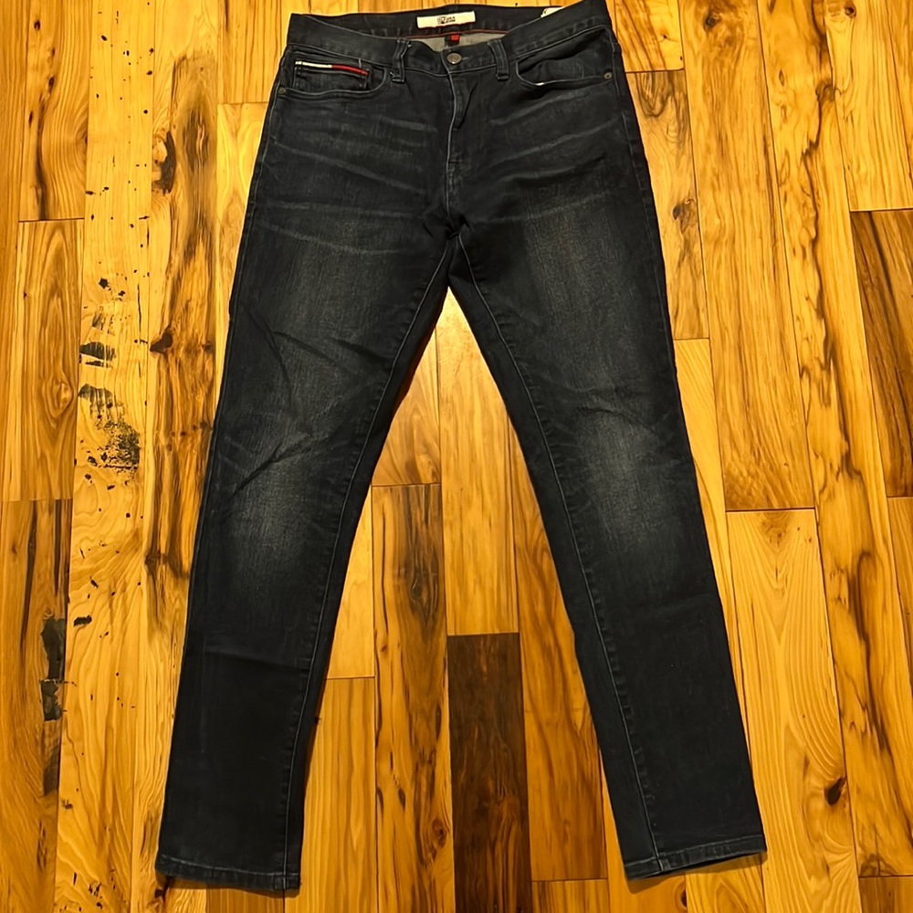 Tommy Hilfiger Mens Dark wash skinny jeans 32”x34”